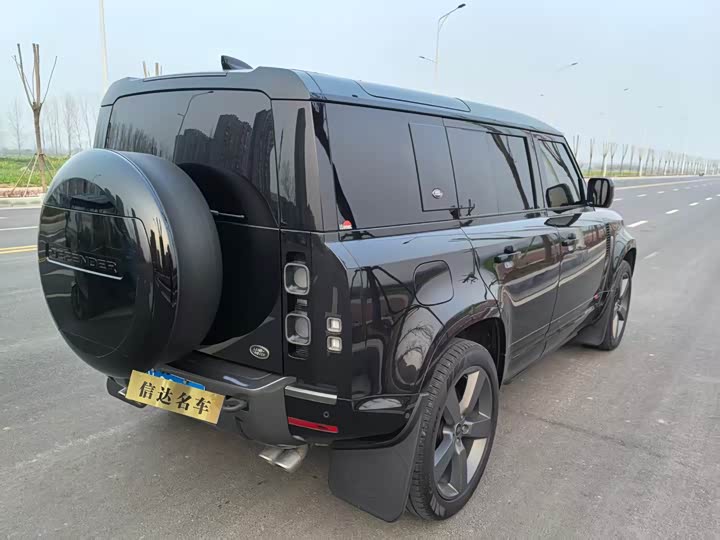 Фото 4 - Land Rover Defender