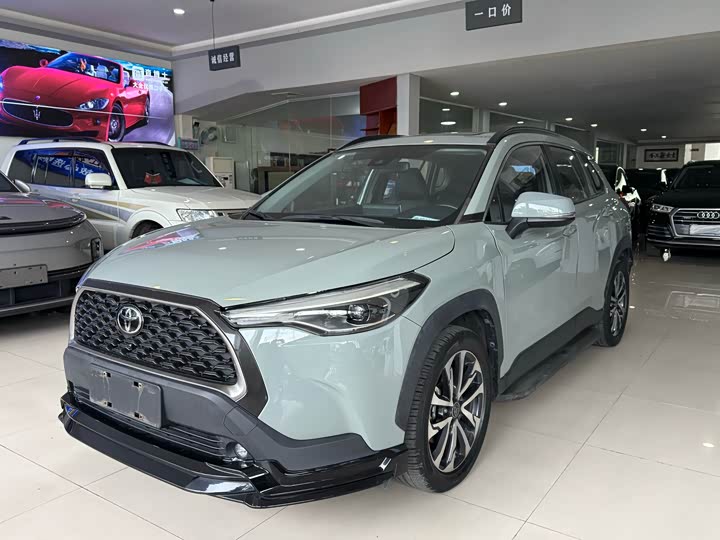 Фото 1 - Toyota Corolla Cross