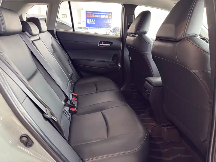 Фото 8 - Toyota Corolla Cross