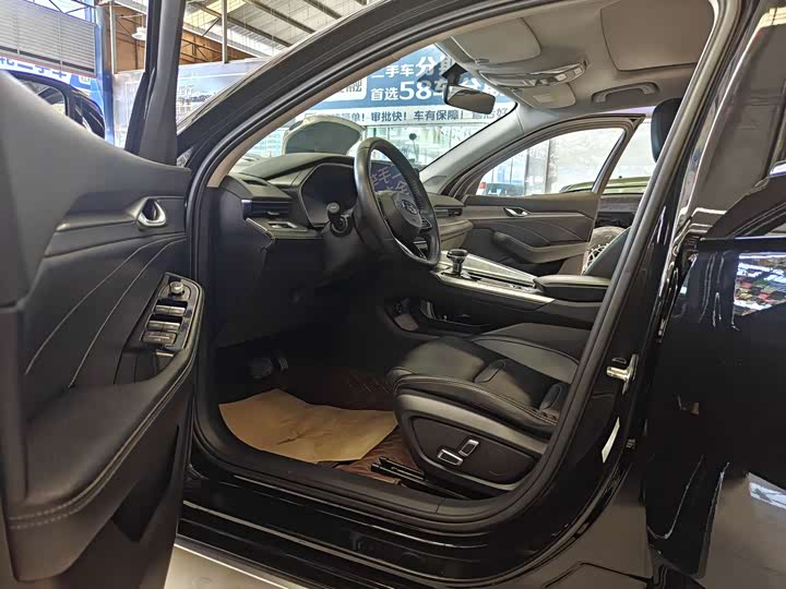 Фото 6 - Geely Preface