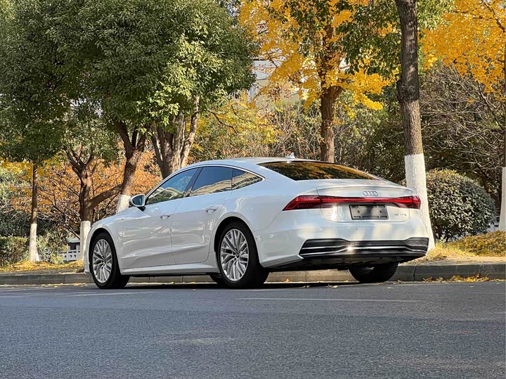 Фото 6 - Audi A7