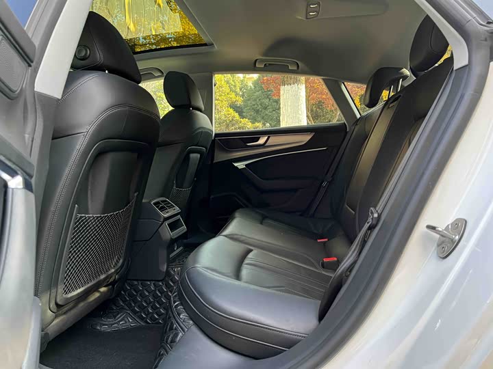 Фото 9 - Audi A7