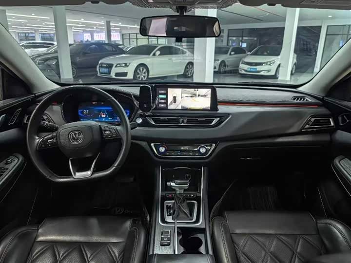 Photo 4 - Changan Raeton CC