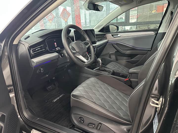 Фото 4 - Volkswagen Sagitar L