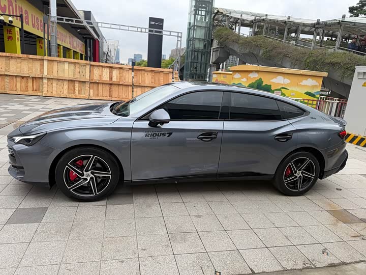 Фото 8 - MG Motor 7