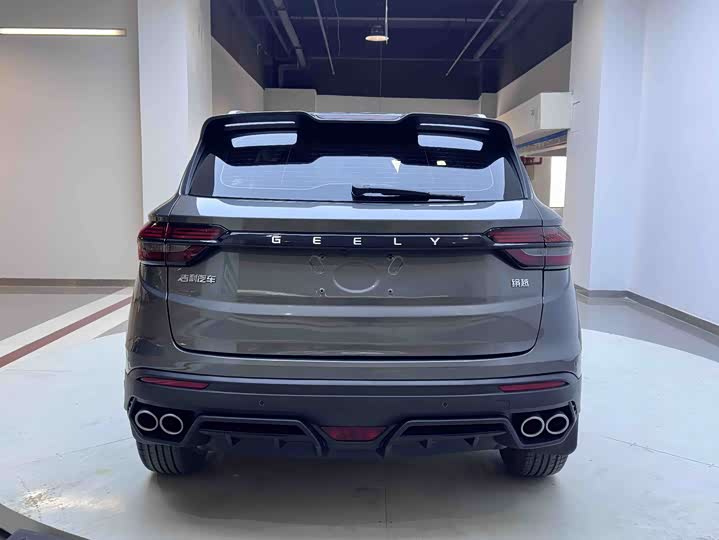 Фото 3 - Geely Coolray