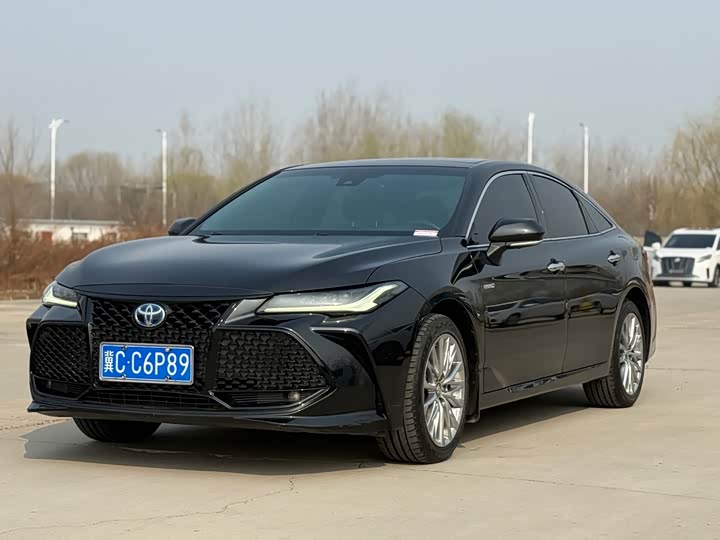 Фото 1 - Toyota Avalon