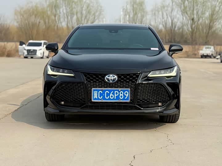 Фото 2 - Toyota Avalon