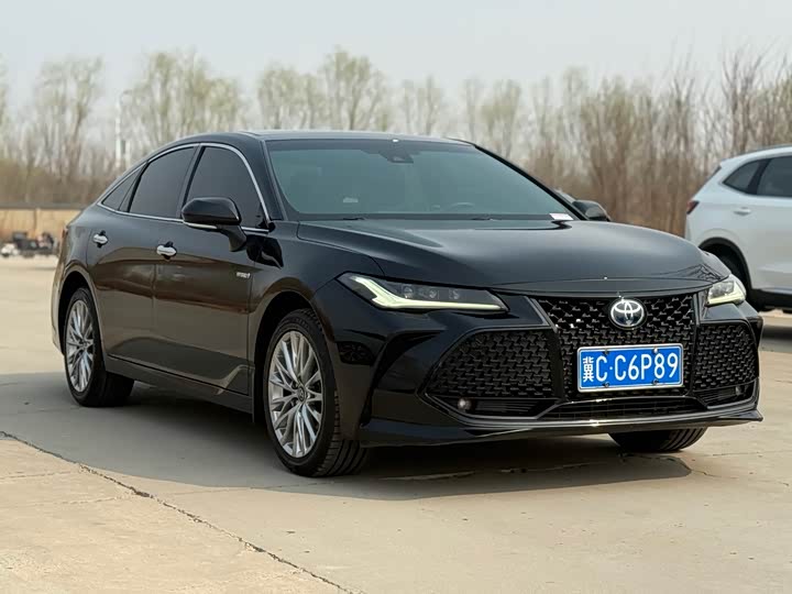 Фото 3 - Toyota Avalon