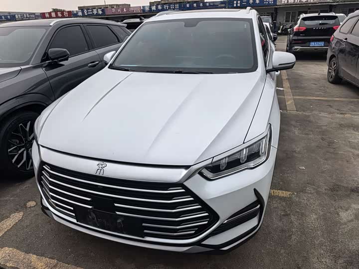 Фото 2 - BYD Song Pro