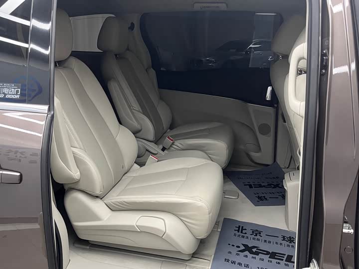 Фото 5 - Buick GL8 ES