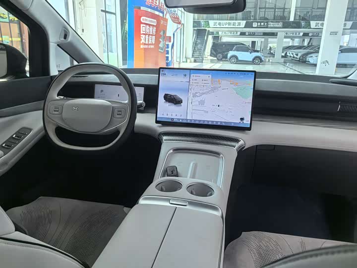 Фото 7 - XPeng X9