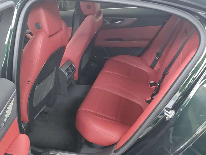 Фото 5 - Jaguar XE L