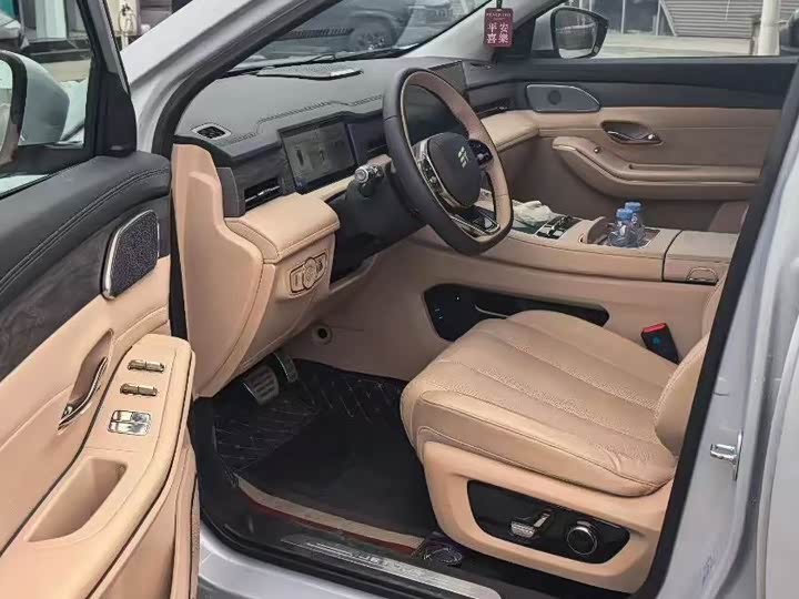 Photo 3 - Jetour Shanhai L9