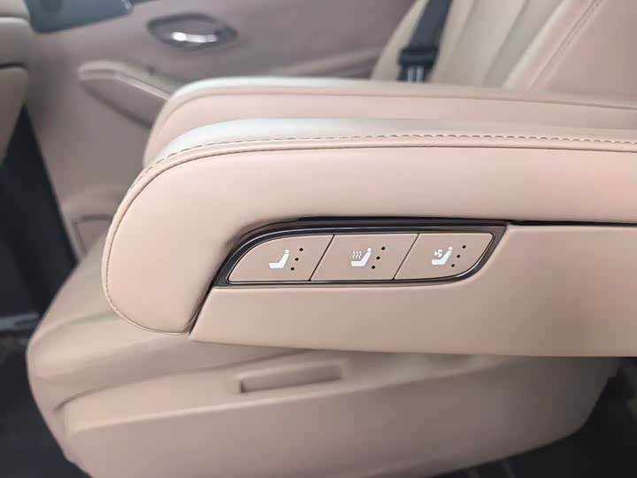 Photo 5 - Jetour Shanhai L9