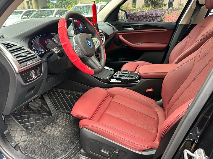 Фото 4 - BMW iX3