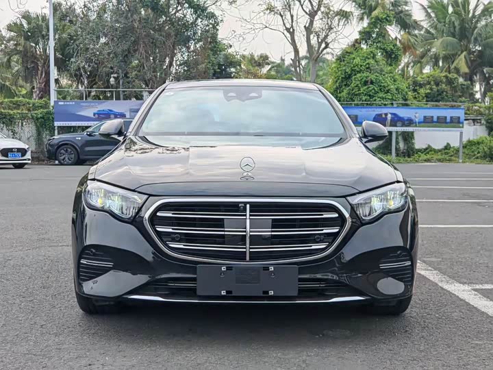 Фото 2 - Mercedes-Benz E-Class Hybrid