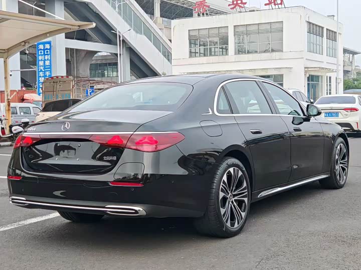 Фото 7 - Mercedes-Benz E-Class Hybrid