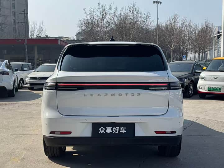 Фото 8 - Leapmotor C10