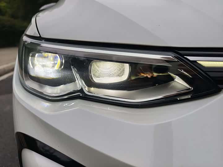 Фото 4 - Volkswagen Golf