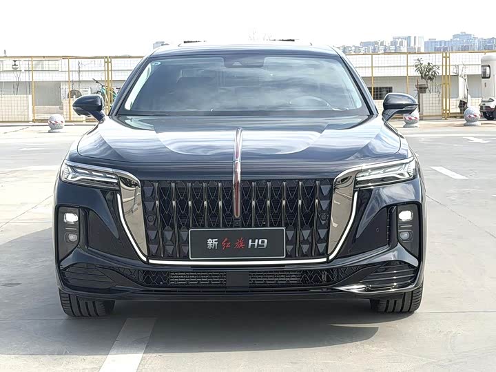 Фото 2 - Hongqi H9