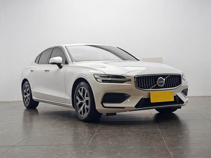 Photo 2 - Volvo S60