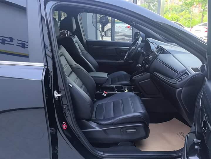 Photo 8 - Honda CR-V