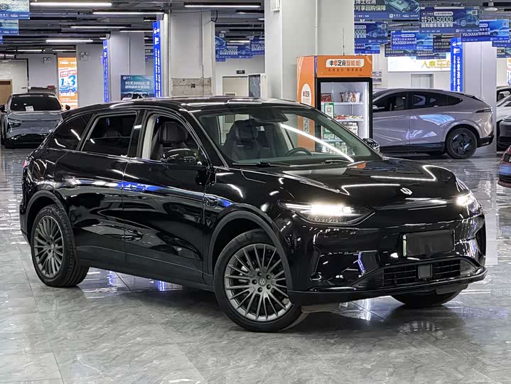 Photo 3 - Leapmotor C11