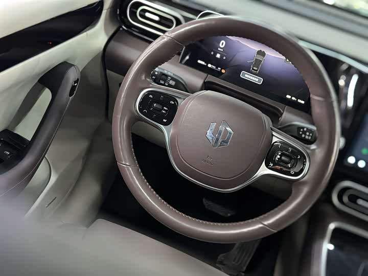 Photo 8 - Leapmotor C11