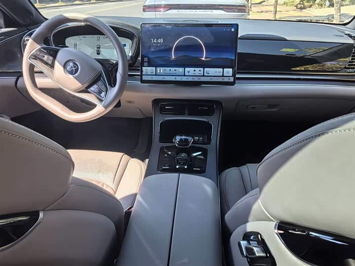 Фото 4 - BYD Han