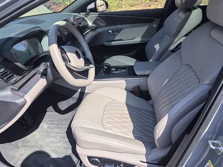 Фото 8 - BYD Han