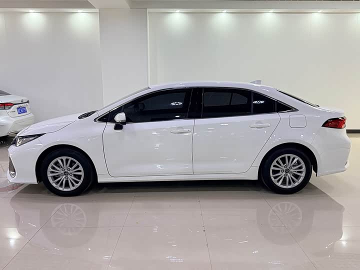 Фото 6 - Toyota Allion