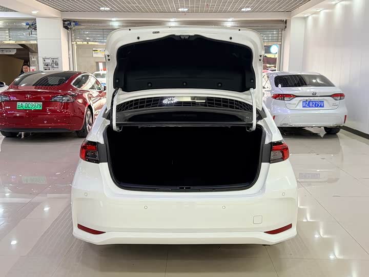 Фото 7 - Toyota Allion