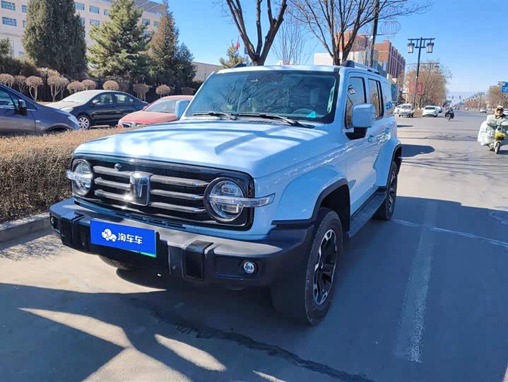 Фото 1 - Tank 300 Hybrid