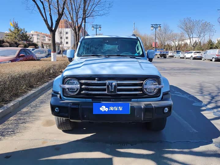 Фото 2 - Tank 300 Hybrid