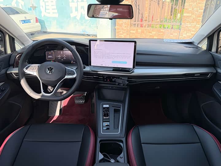 Фото 8 - Volkswagen Golf