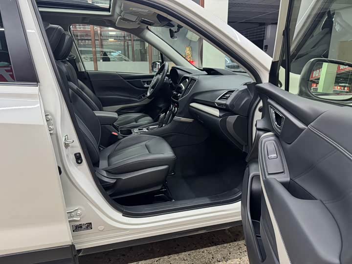 Фото 6 - Subaru Forester