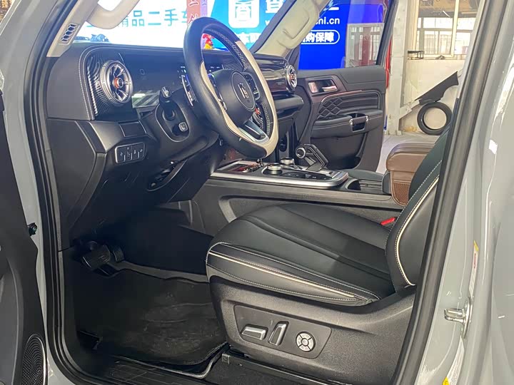 Фото 9 - Tank 300