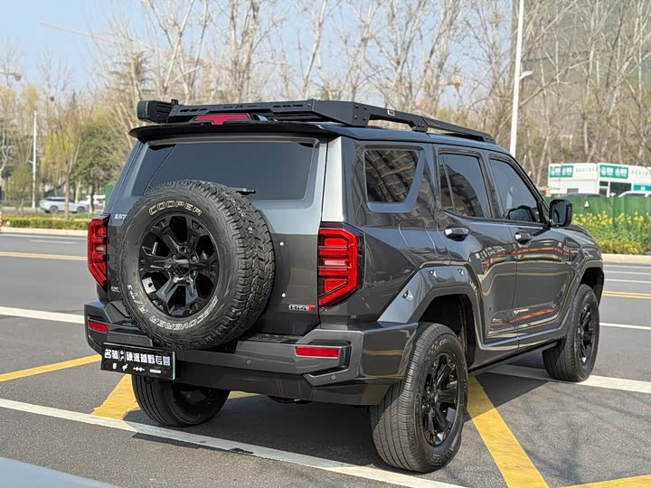 Фото 7 - Tank 400 Hybrid