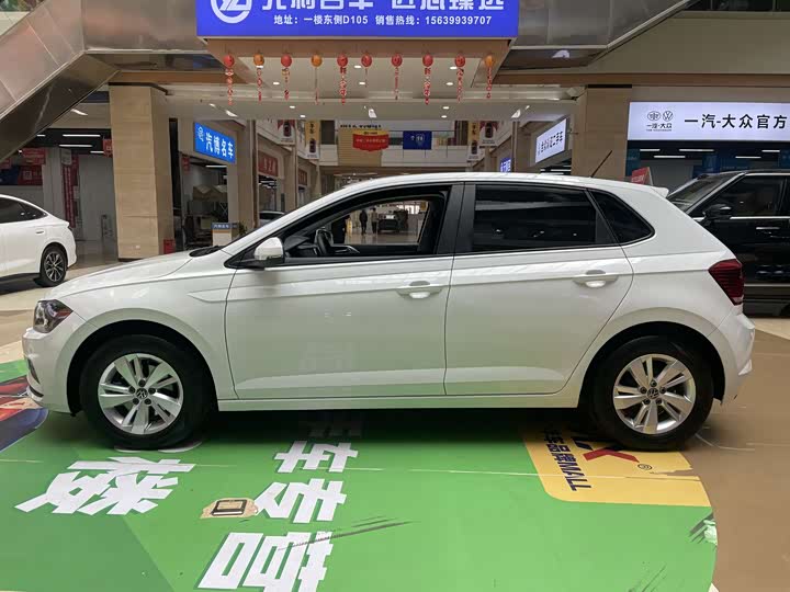 Фото 4 - Volkswagen Polo