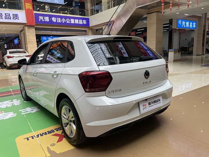 Фото 5 - Volkswagen Polo