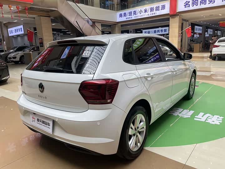 Фото 7 - Volkswagen Polo