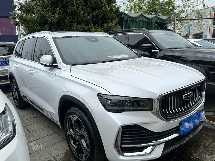 Фото 3 - Geely Monjaro