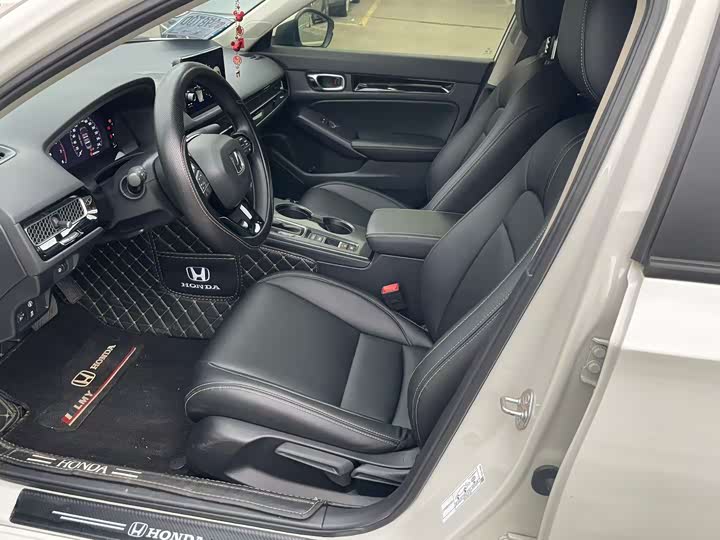 Фото 4 - Honda Civic