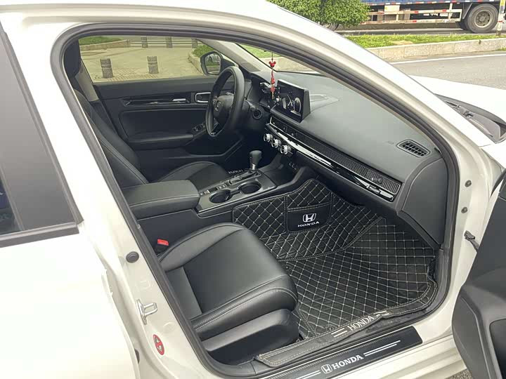 Фото 7 - Honda Civic