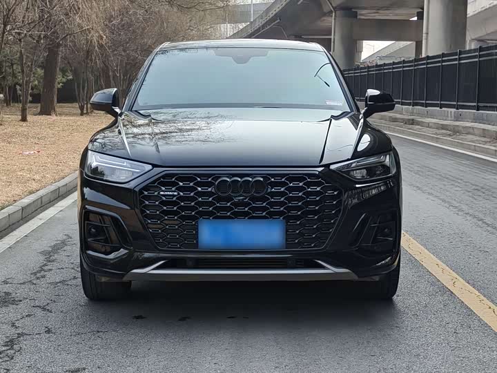 Фото 2 - Audi Q5L Sportback