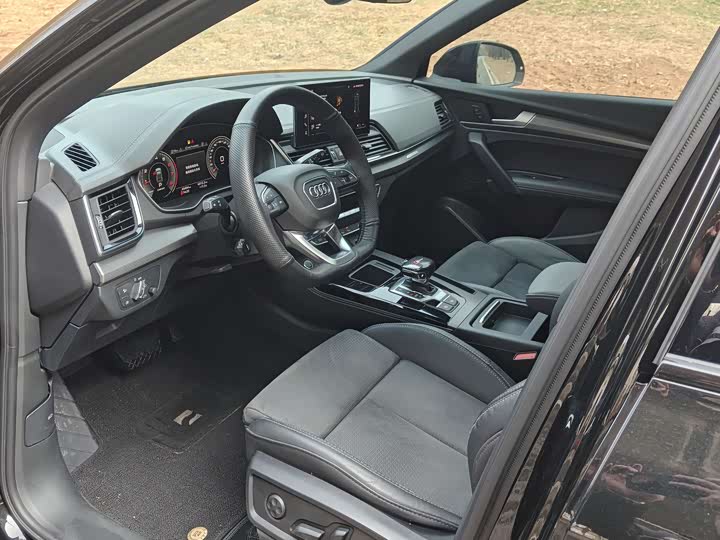 Фото 7 - Audi Q5L Sportback