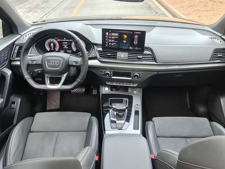 Фото 8 - Audi Q5L Sportback