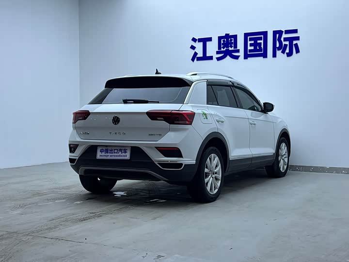 Фото 4 - Volkswagen T-Roc