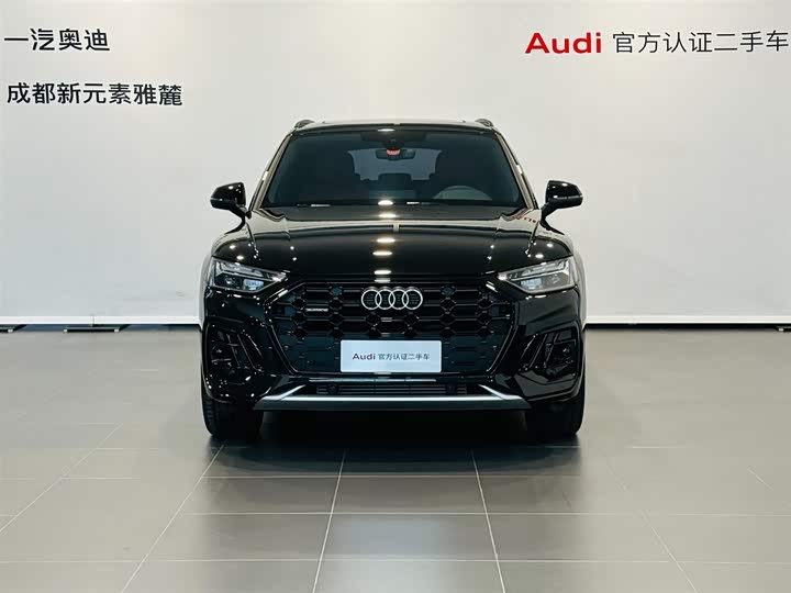 Фото 2 - Audi Q5L